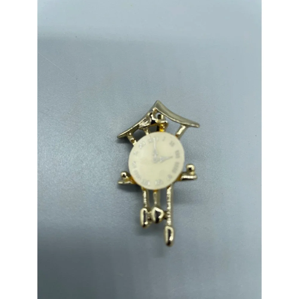 Vintage Gerrys Gold Tone Cuckoo Clock Brooch Pin Novelty Pendulum Jewelry‎